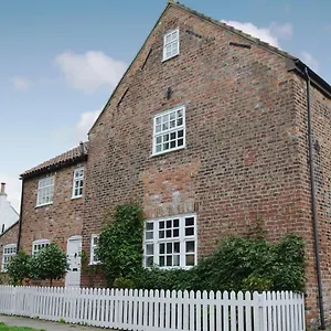 the-old-mill-cawood-yo8-3sp.yorkshirehotels.net/